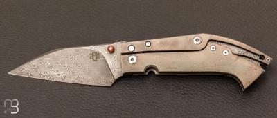 Couteau "Warthog " custom par Torpen Knives - Jrme Hovaere - Titane et  damas rose