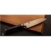 Couteau de cuisine Santoku 165 mm par Kai + planche en chêne