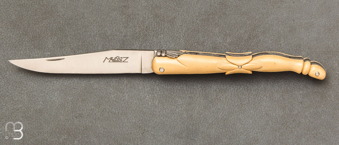 Couteau de collection Laguiole Aile de Pigeon buis par Virgilio Munoz