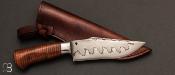 Couteau droit semi intégral rondelles de cuir et acier C130 par Grégory Picard