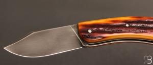    Couteau " Bull " custom 90McV8 et os amber stag par David Breniere