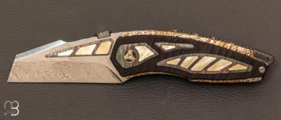 Couteau " Hybris " Camo Carbon / nacre  et damasteel par Messori Knives