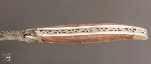 Couteau " Laguiole 12 cm " par Forge de Laguiole - Noyer et damas carbone