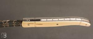    Couteau " Laguiole " par Tim Bernard - Ivoire de mammouth - Lame damas mosaïque