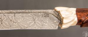    Couteau droit par Nicolas Mestrallet - Atelier du couteau de Vaunaveys - Lame forgée acier damas mosaïque et loupe de bois de fer