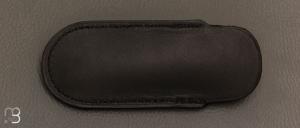 Etui S cuir de veau pour couteau pliant fait main par Chantal Trocm - coloris noir