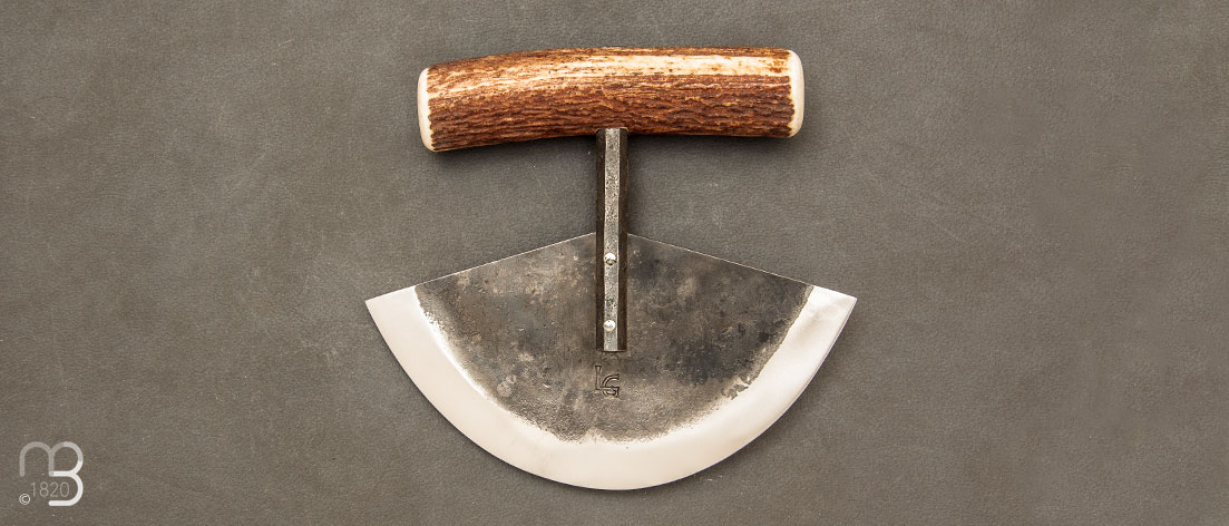 Stag antler Ulu knife made by Laurent Gaillard