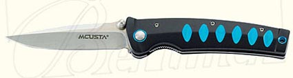 Couteau pliant MC-41C Katana aluminium noir inserts bleus damas sanmai par MCUSTA