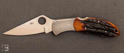Couteau  "  25th Anniversary commemorative Delica " par Spyderco - 301/500
