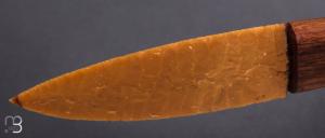 Couteau " Silex caramel et chêne " par Kévin Chartier