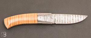 Couteau  "  custom " damas et frêne ondé par Christian Avakian
