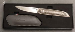    Couteau " Le Galeriste Titane LPO " button-lock par Lepage Knives - Fatcarbon Snakeskin Gold