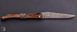       Couteau " Laguiole 12cm mitre centrale " par Laguiole en Aubrac - Bois d'aubrac et lame damas