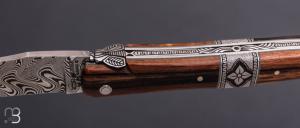       Couteau " Laguiole 12cm mitre centrale " par Laguiole en Aubrac - Bois d'aubrac et lame damas