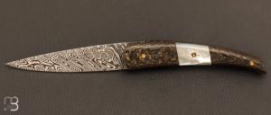  Couteau " ORCA " pliant par l'Atelier Les 2 Diables - Fatcarbon® et lame en damasteel