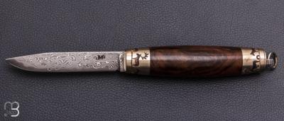 Couteau Tonneau par Jean Michel REMAUD - Noyer et lame damas
