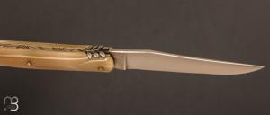  Couteau  "  Laguiole Rameau Olivier " de collection par Virgilio Munoz - Corne blonde
