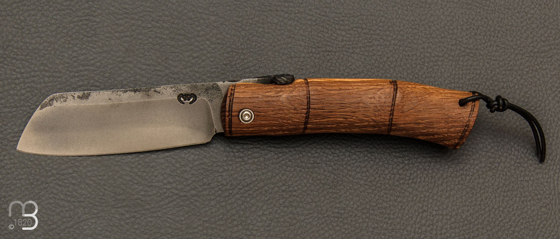 Couteau de poche Piémontais vieux chêne façon bambou par Mickael Moing