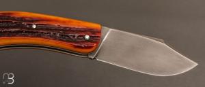    Couteau " Bull " custom 90McV8 et os amber stag par David Breniere