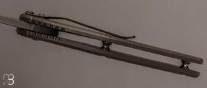   Couteau "Junkyard Dawg Small" par Galyean Pro Series - Titane et lame en CPM154