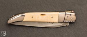  Couteau  "  Laguiole custom" de Jacques Jobin - Mammouth / Titane et damas