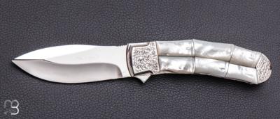   Couteau " Tou " liner-lock custom par Koji Hara - Nacre blanche