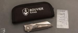    Couteau custom par Bouvier Knives - Bertrand Maxime - Titane / Zirconium et RWL34