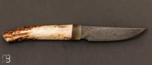  Couteau fixe par Jean Paul Sire - Bois de cerf et Lame forgée acier damas