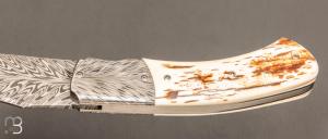 Couteau " pièce unique " par Joël Grandjean - Ivoire de mammouth et lame en damas plume