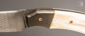   Couteau " 1310 " liner lock de SMZ Flammes de forge - Ivoire de morse et lame damas