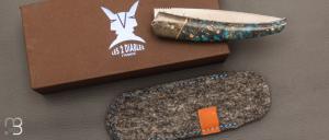 Couteau  " ORCA " pliant par l'Atelier Les 2 Diables - Fibre de carbone / Loupe de peuplier et 14c28n