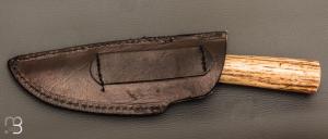  Couteau Semi intégral custom fixe de Israel Nascher  - Bois de cerf et damas