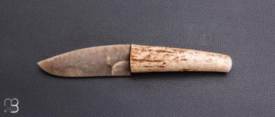 Couteau " Silex de Bourgogne et bois de cerf " par Kévin Chartier