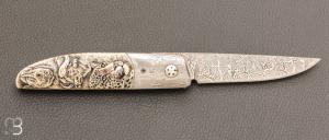  Couteau " Small Ball Release "  custom par Des Horn - Big Five scrimshaw by Nkosi Jubane