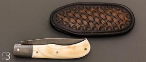 Couteau " Tony XL  " custom de Anthony Brochier - Damas multi-barreaux torsadé et ivoire de phacochère