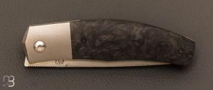 Couteau  "  Xou  " custom fibre de carbone et lame en RWL34 par Maxime Belzunce