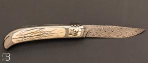Couteau  "  custom " damas et scrimshaw par Jean-Pierre Suchéras