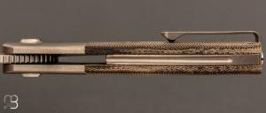 Couteau Designs Field Duty-3.5 Front Flipper Knife 3.5" par Liong Mah - Green Canvas Micarta et CPM-S90V - 042/125