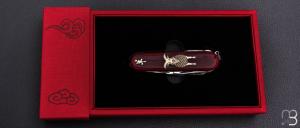  Couteau Suisse Victorinox Huntsman - Série Limitée « Année de la chèvre » 2027 - 1.3714.E16