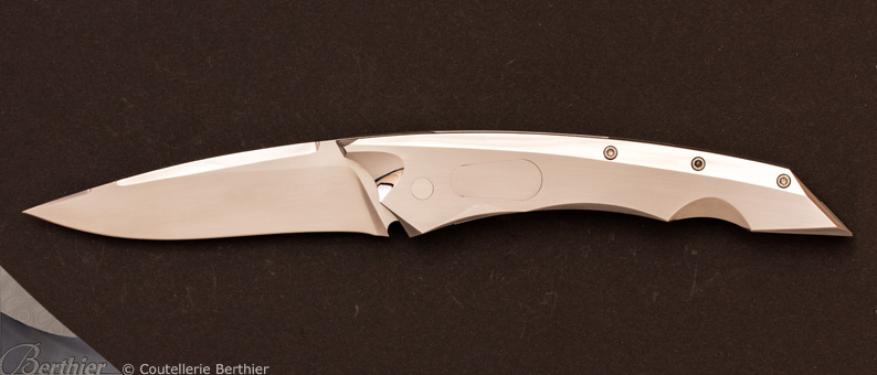 Couteau de poche Alpha HG par Jeffrey Harkins