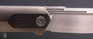  Couteau " Flight Line WE23089-3 - 024/210 " WE KNIFE - Polished Bead Blasted Titanium et Böhler M390