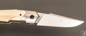 Couteau " Front-flipper " custom par Romain Lopez - Ivoire de phacochère et RWL34