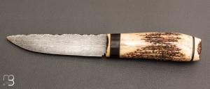  Couteau  " custom " fixe par Michel Blum - Bois de cerf et damas