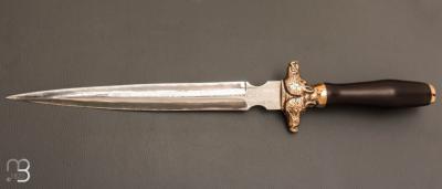 Dague d'exception faite main par Thierry Locicero - Bois de fer et damas - Garde en bronze