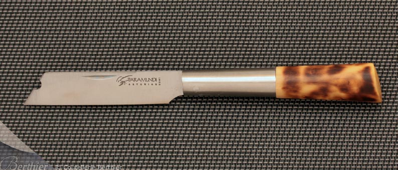 Couteau pliant Taramundi 8cm buis chauffé pointe Chata ref.377