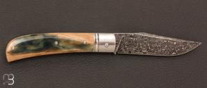 Couteau " Cherokee " custom mammouth bleu et damas par David Brenière