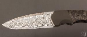    Couteau  "  Duc9  " custom par Nicolas Kowal - Fibre de carbone et la en Damasteel® Aegir