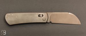   Couteau " Smart " par Éric Parmentier - Titane sablé et lame en Niolox