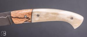       Couteau " 1515 collection Globetrotter " par Manu Laplace - Os de renne/Hêtre échauffé
