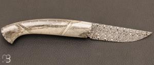 Couteau " 1515 Inuit " de poche par Manu Laplace - Os de renne gris et Damas